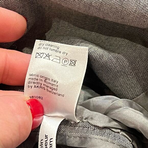 AKRIS Punto Gray 100% Wool Blazer Size 8 Office Career Lightweight Designer Chic - Picture 5 of 10